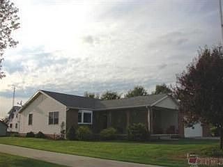 1st image of 4045 Birchwood Ave