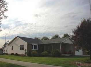 4045 Birchwood Ave, Louisville, OH 44641