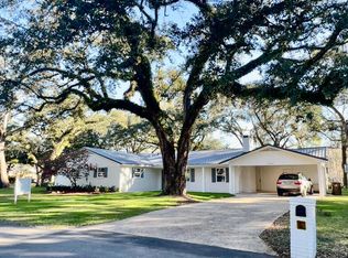 22463 Glad Acres Rd, Pass Christian, MS 39571