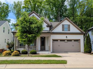 2472 Patriot Bluffs Dr, Fuquay Varina, NC 27526