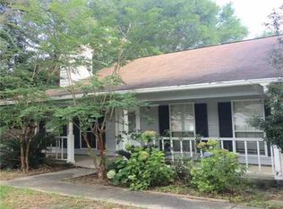 8400 Clamshell Ave, Ocean Springs, MS 39564