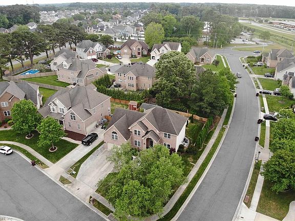 4th image of 209 Wexford Ct