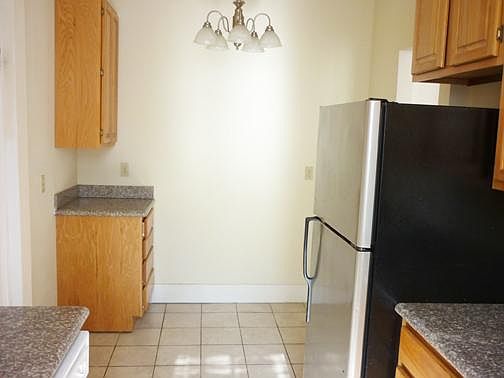 4th image of 3820 Saint Charles Ave APT A