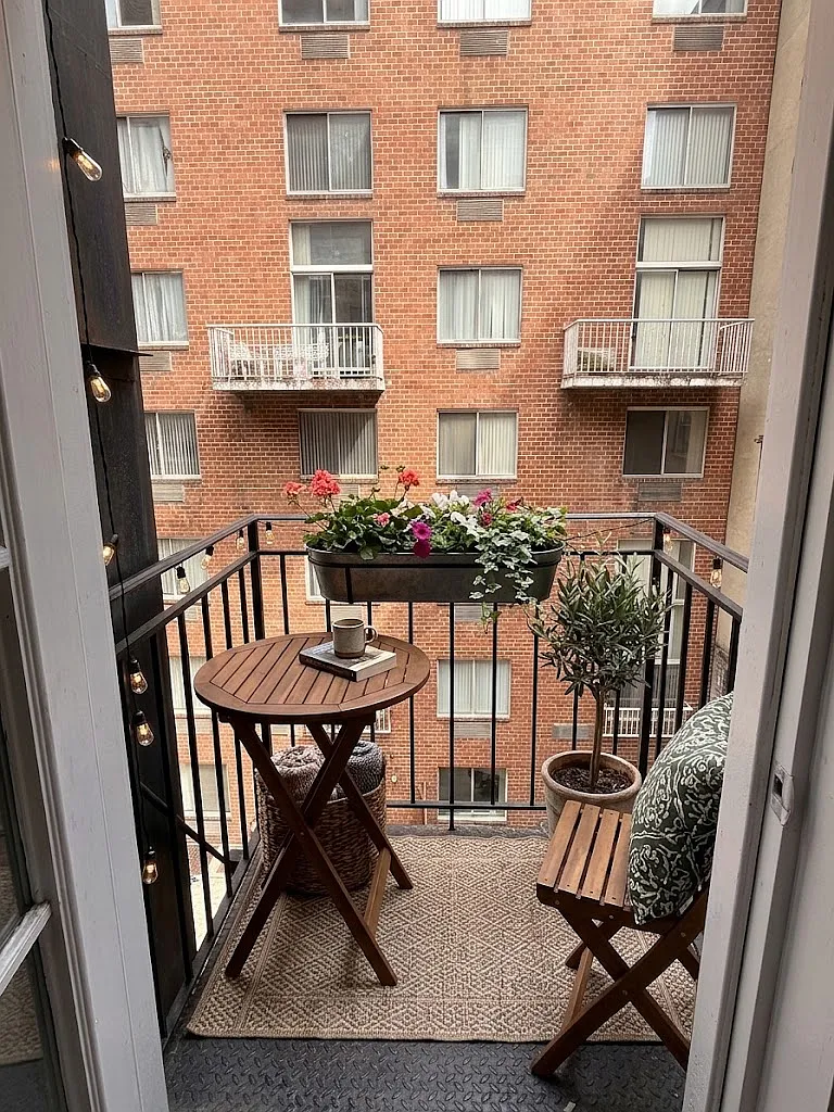219 East 23rd Street — Photo 3