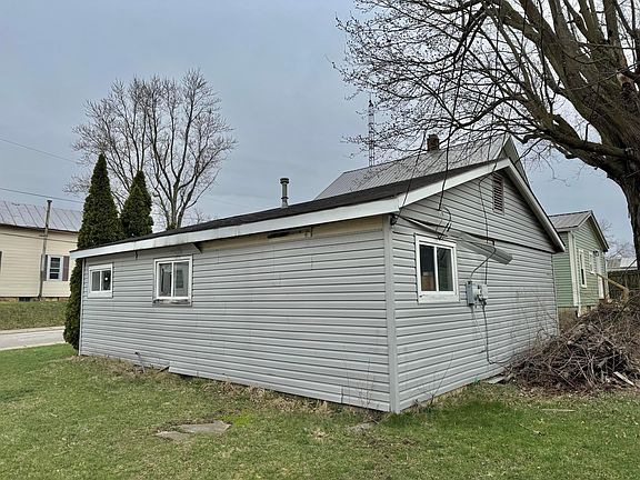 4th image of 1001 Reid St