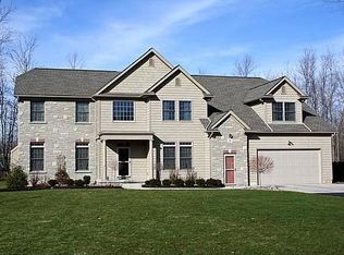 230 Haussauer Rd, Getzville, NY 14068