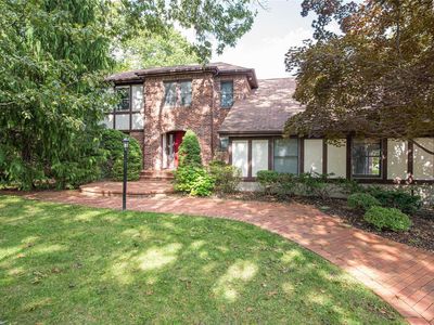 1 Weatherstone Way, Smithtown, NY, 11787