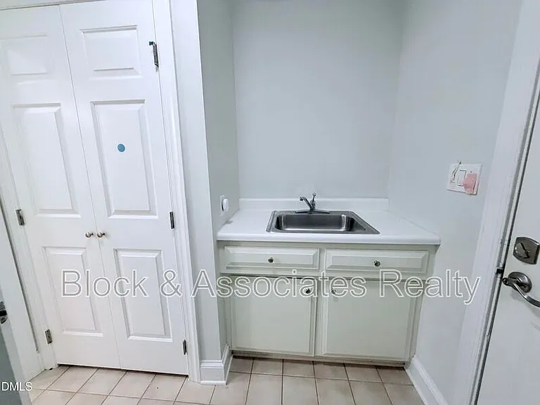 73201 Burrington — Photo 11