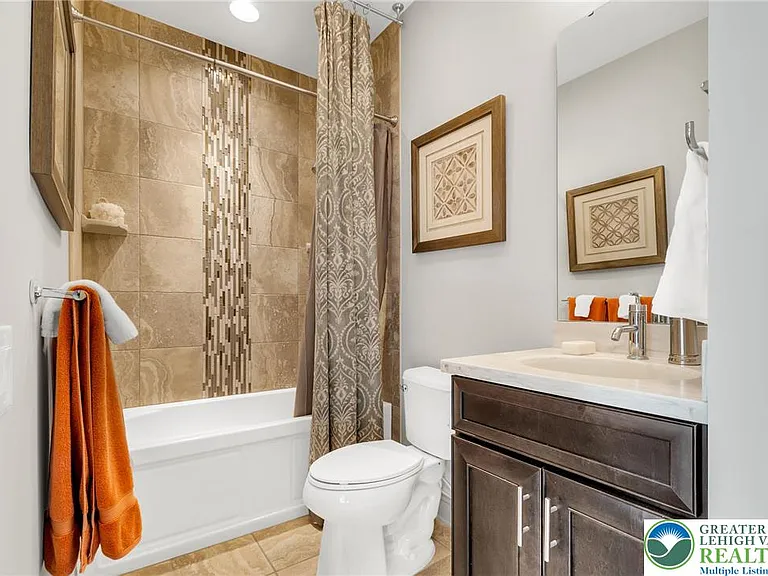 4612 Freedom Way — Photo 4