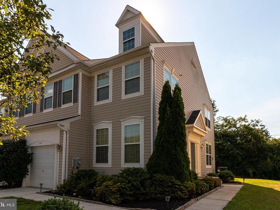 1st image of 141 Brynwood St