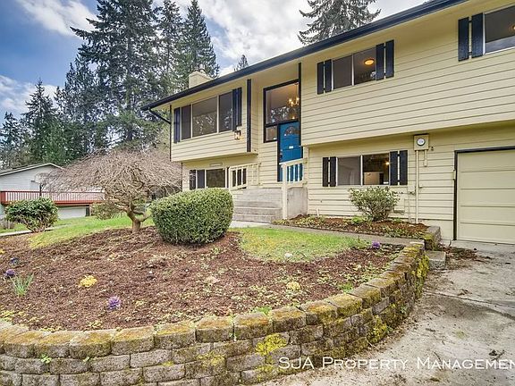 2nd image of 3219 180th Ave NE