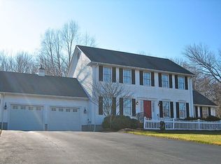 146 Cardinal Rd, Cranston, RI 02921