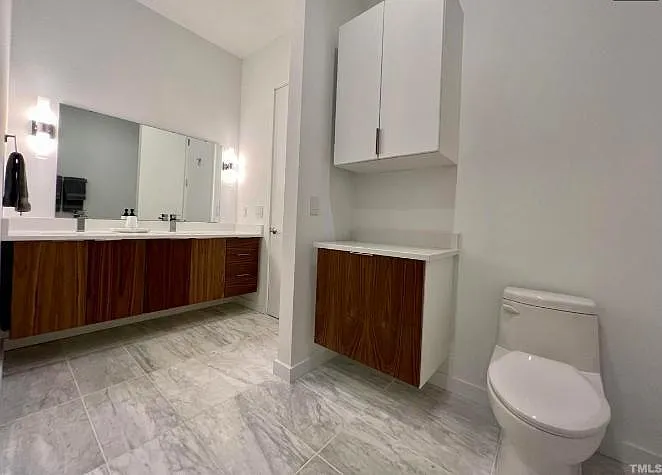 522 S Harrington St #102 — Photo 16
