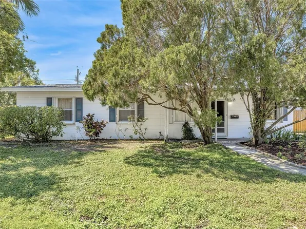 4227 Porpoise Dr SE, Saint Petersburg, FL 33705