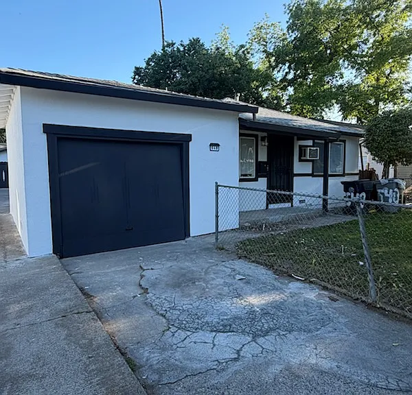 548 Las Palmas Ave #A — Photo 3