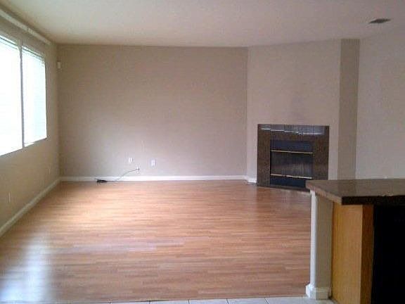 3rd image of 539 Mountain Meadows Dr