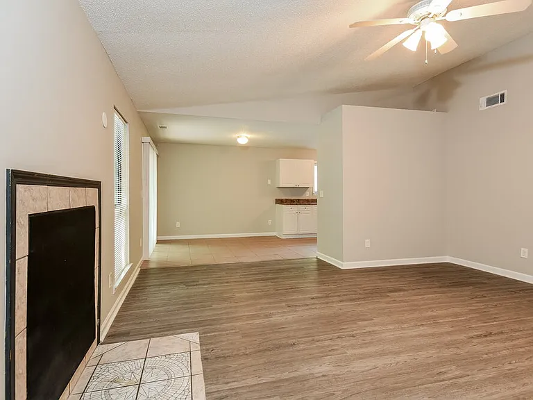 2735 Trotters Walk Trl — Photo 5