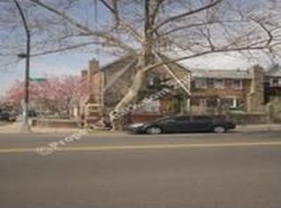 5452 65th Pl, Maspeth, NY 11378