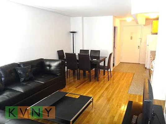 Rented by KVNY Soho | media 98
