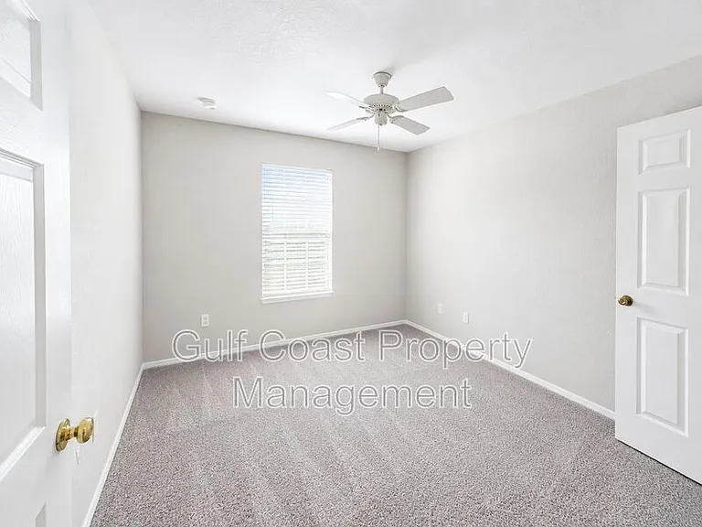 4850 51st St W #2205 — Photo 10