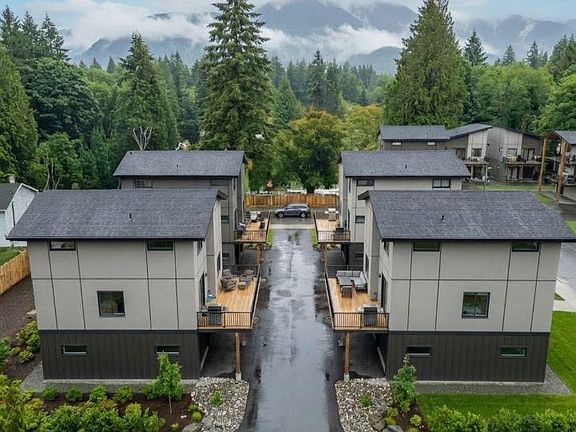 5th image of 1417 Alder Dr #3