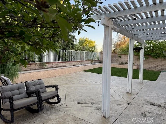 1120 Pebblewood Dr #1120 — Photo 2