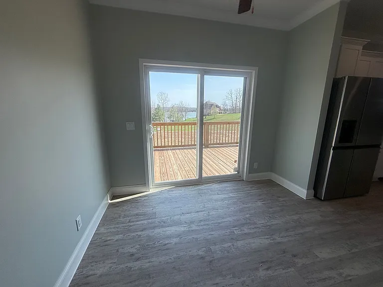 631 Imogene Dr — Photo 8