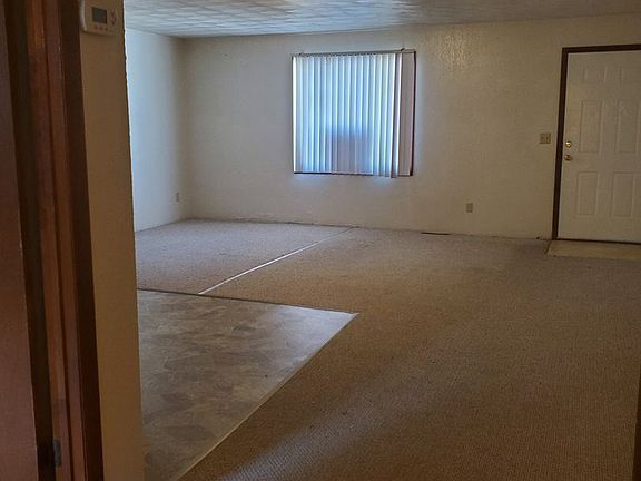 4th image of 210 N 4th St #10369261