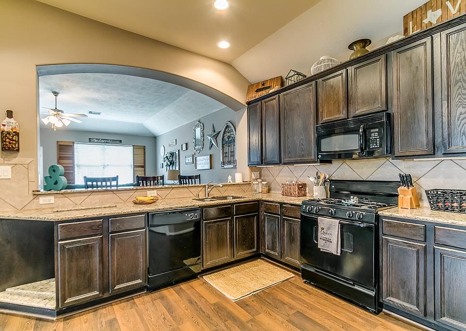 1st image of 24523 Lakecrest Bend Dr