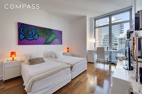 Rented by Compass | media 27