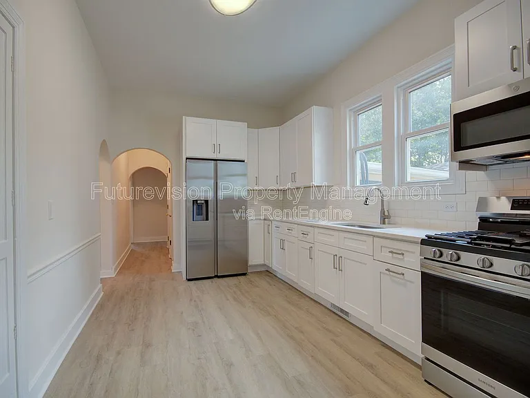 1302 S State St #1 — Photo 8