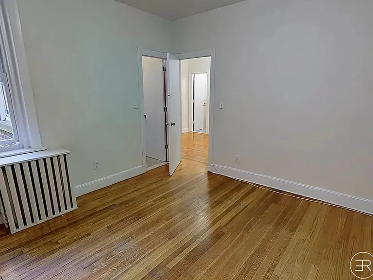 1572 Beacon St #1 — Photo 11