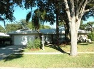 1021 Grovewood Ct, Clearwater, FL 33764