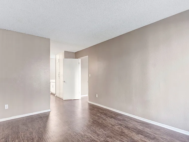 Olive Ridge Apartments — Photo 14