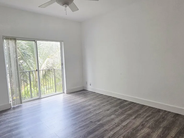 8320 Lagos De Campo Blvd — Photo 24