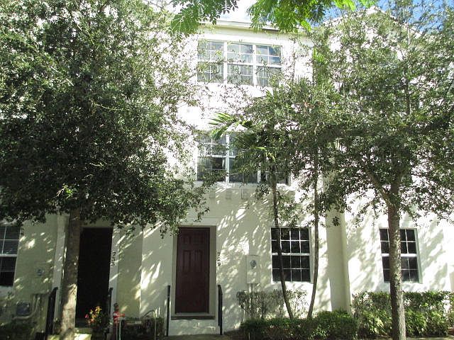 1st image of 729 N Street
