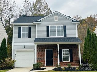 8349 Ainsworth St, Charlotte, NC 28216