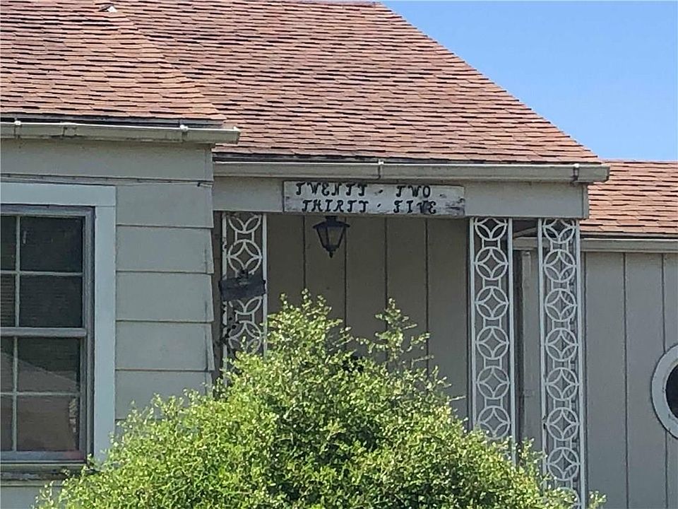 2nd image of 2235 Piedmont Pl