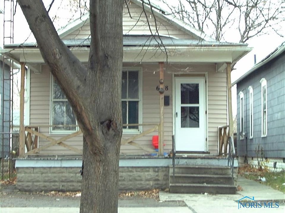 1st image of 608 S Hawley St
