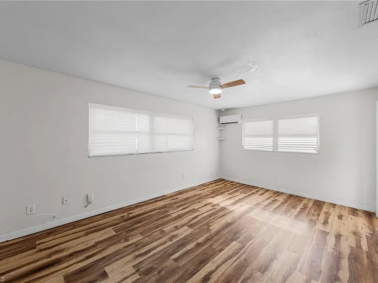 1211 SE 34th St — Photo 16