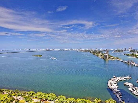 4th image of 1750 N Bayshore Dr APT 1901