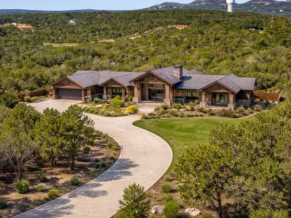 1729 Whispering Hills Dr, Canyon Lake, TX 78133