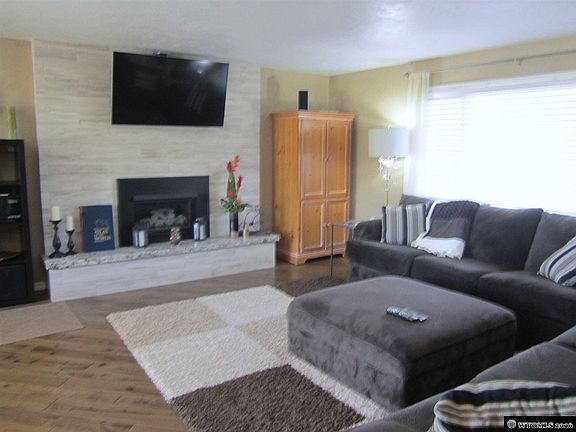 3rd image of 2310 Colorado Dr