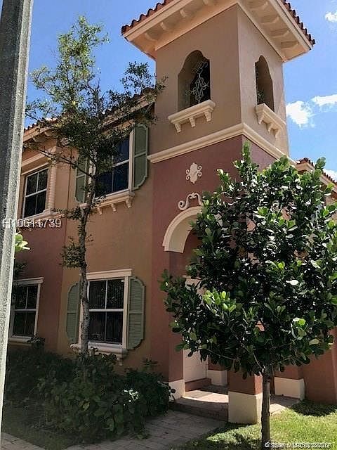 1st image of 658 SW 106th Ave #1516