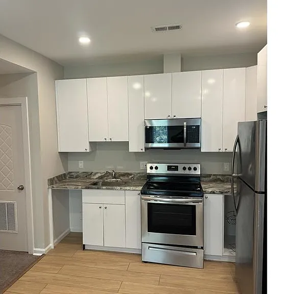 2622 University Pl NW #204 — Photo 5