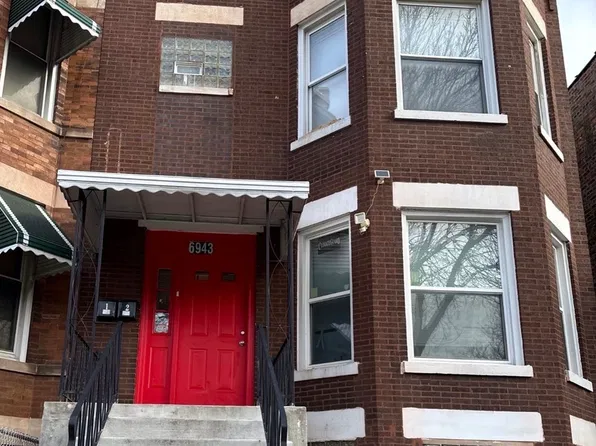6943 S King Dr, Chicago, IL 60637
