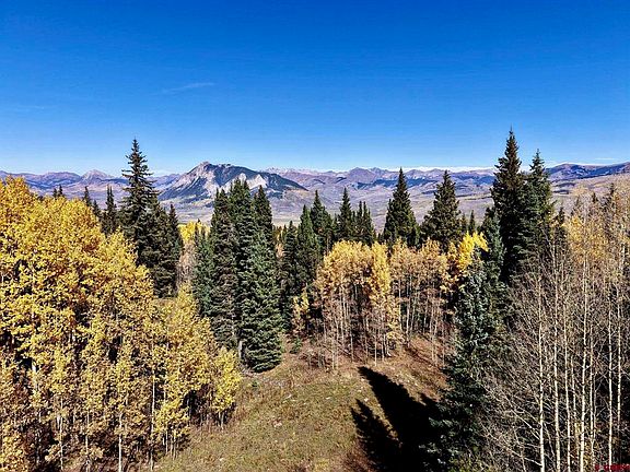 3rd image of 1250 Red Mountain Ranch Upper Loop