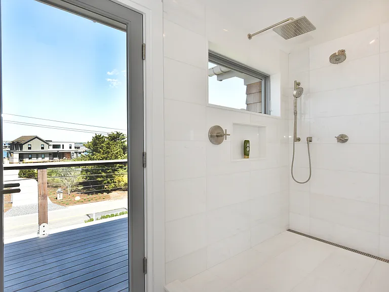 451 Dune Rd — Photo 53
