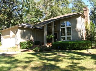 120 Robin Hood Rd, Thomasville, GA 31792