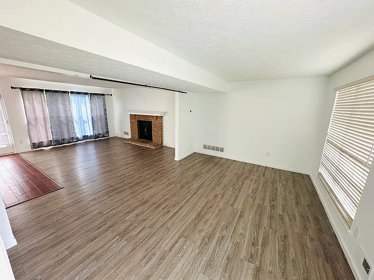 281 Potters Cir — Photo 5